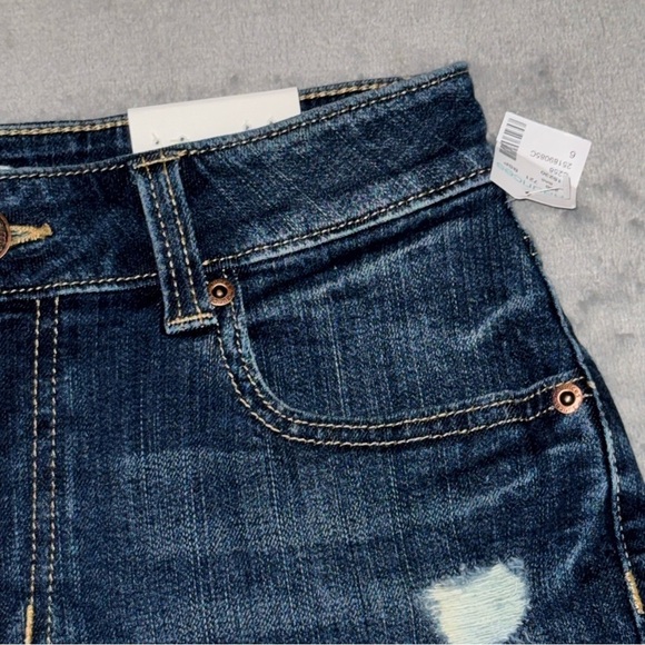New with Tag Maurices High Rise 3.5” Denim Jean Shorts Size 6 - Picture 4 of 11